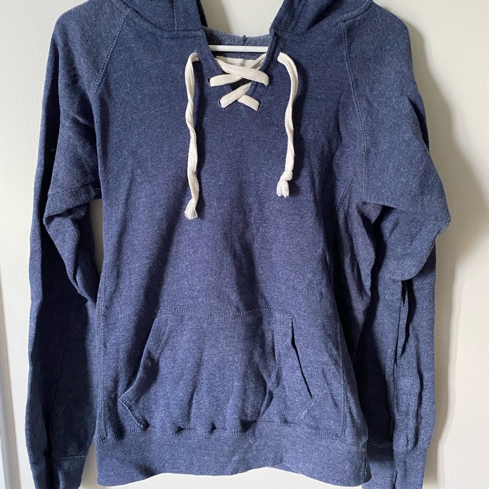 Comfy hoodie never worn